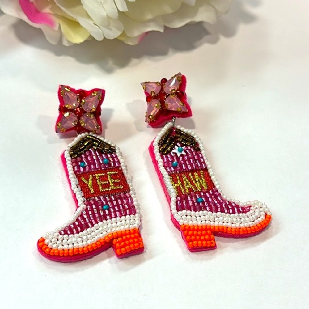Pink and orange Beaded cowgirl boots earrings! - Picture 3 of 4